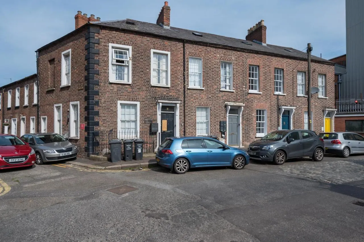 Central Belfast Apartments: Georgian House Apartment