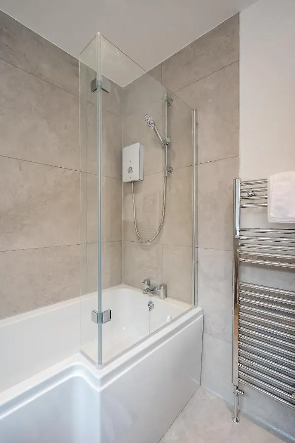 Central Belfast Apartments: Georgian House Apartment